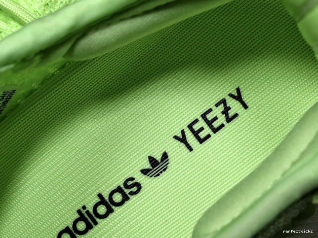 Adidas V2 Dark the in EG5293 350 Glow Boost Yeezy 0815